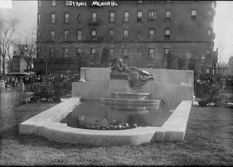 Straus Memorial